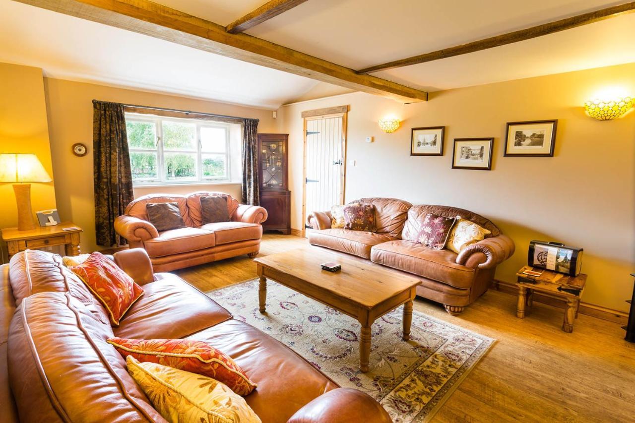 Hollyhock Cottage, Clematis Cottages, สแตมฟอร์ด ภายนอก รูปภาพ